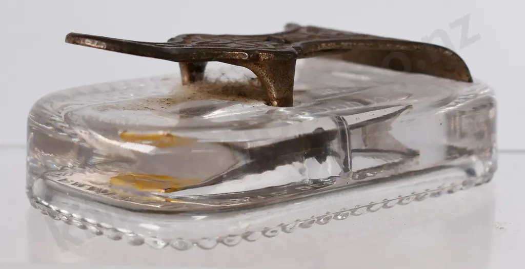 GLASS CLAMP PAPER WEIGHT Image 1++