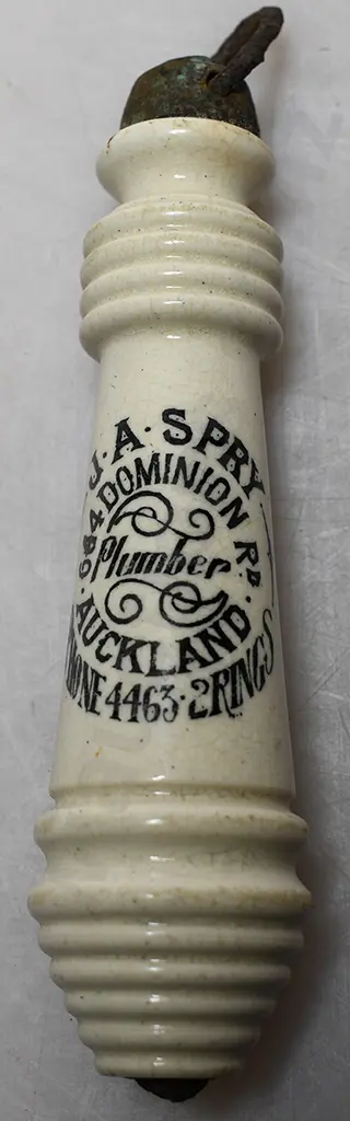SPRY PLUMBER AUCKLAND TOILET PULL Image 1++