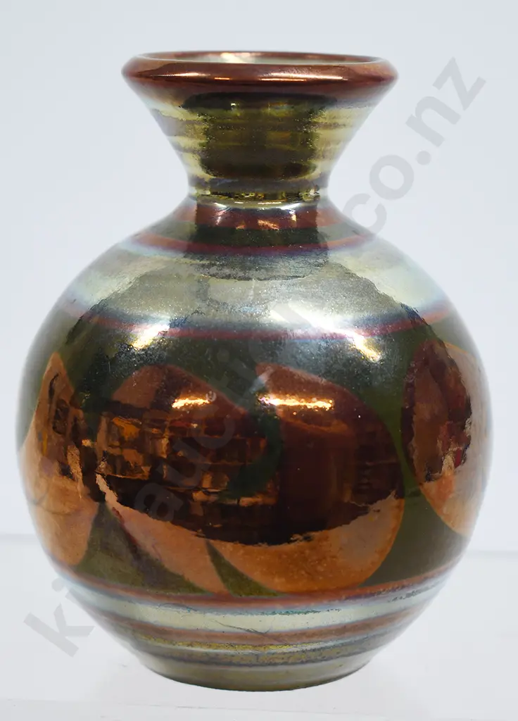 NEW ZEALAND STUDIO POTTERY TABLE LAMP & VASE Image 1++