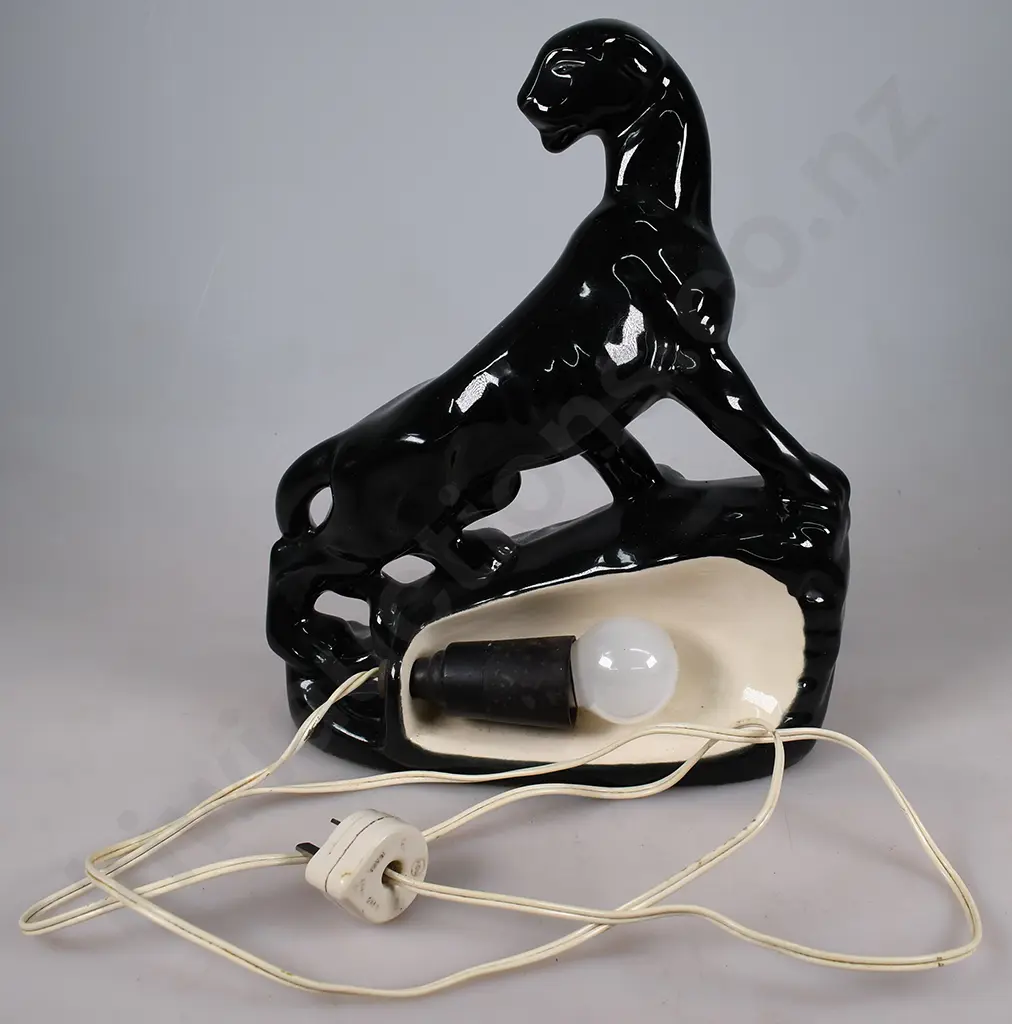 TITIAN POTTERY NEW ZEALAND STUDIO POTTERY PANTHER TV LAMP Image 1++