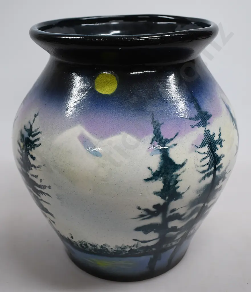 NEW ZEALAND STUDIO POTTERY VASE Image 1++