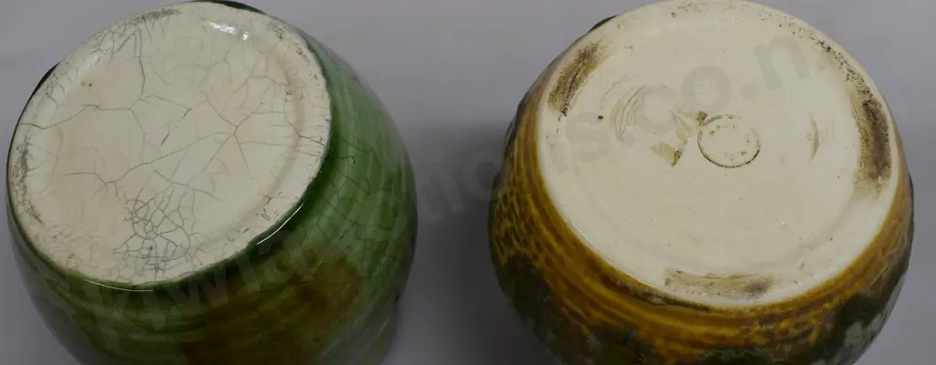 CROWN LYNN VASES NUMBER 31 Image 1++