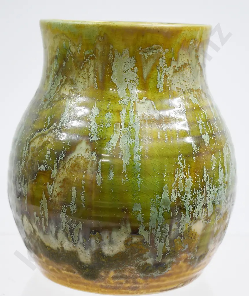 CROWN LYNN VASES NUMBER 31 Image 1++