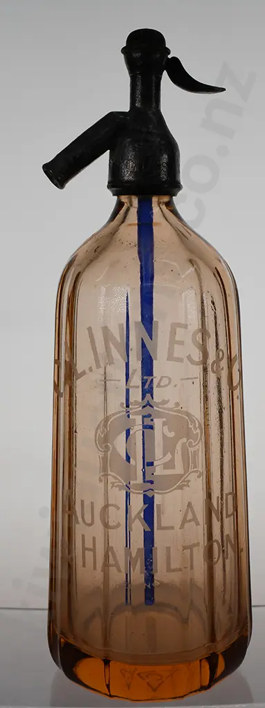 INNES AUCKLAND & HAMILTON APRICOT SYPHON Image 1++