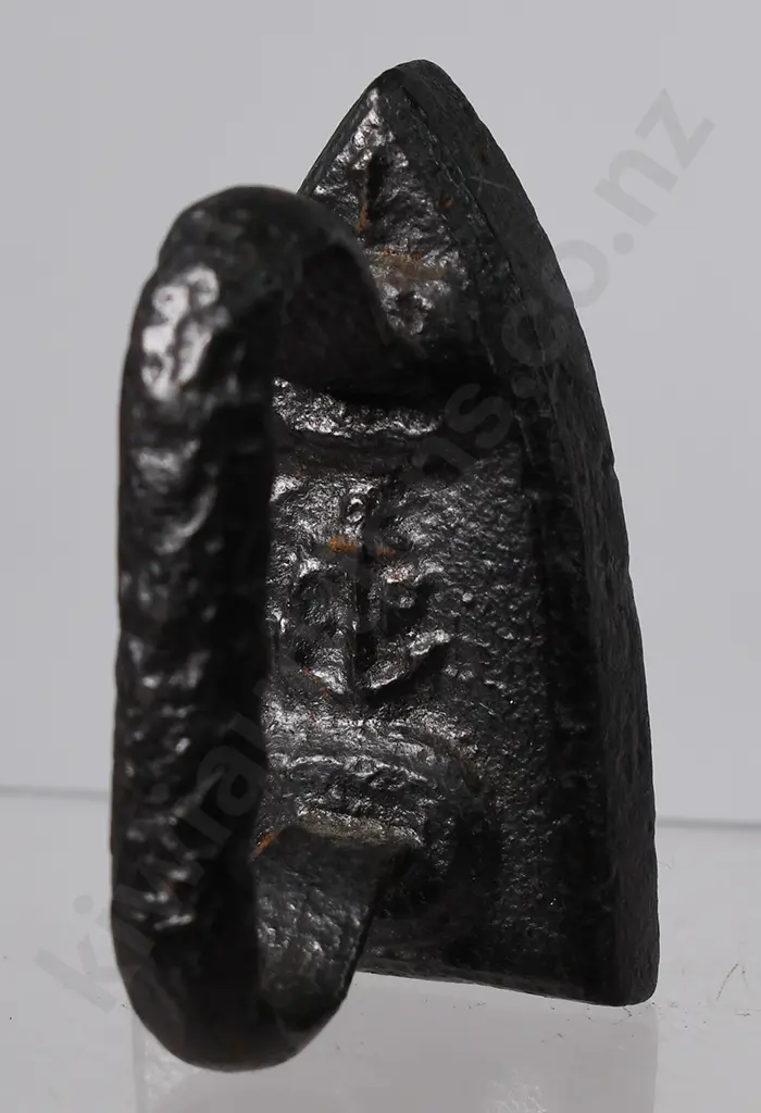 COLLECTION OF MINIATURE IRONS Image 1++