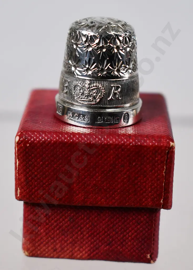 STERLING SILVER THIMBLES Image 1++