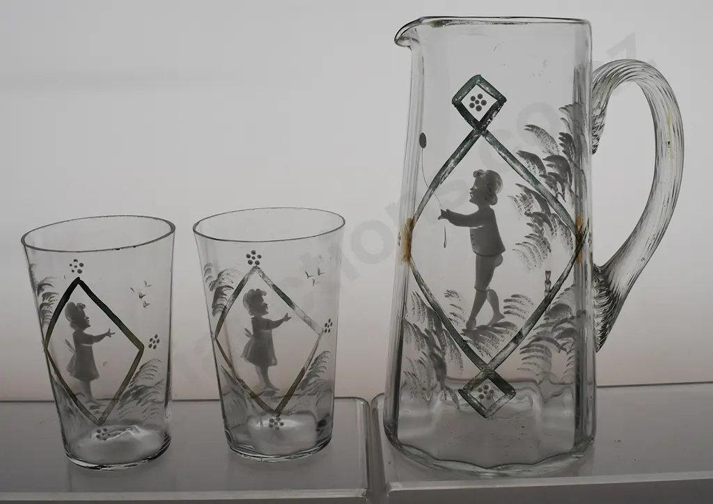 MARY GREGORY JUG & 2 GLASSES Image 1++