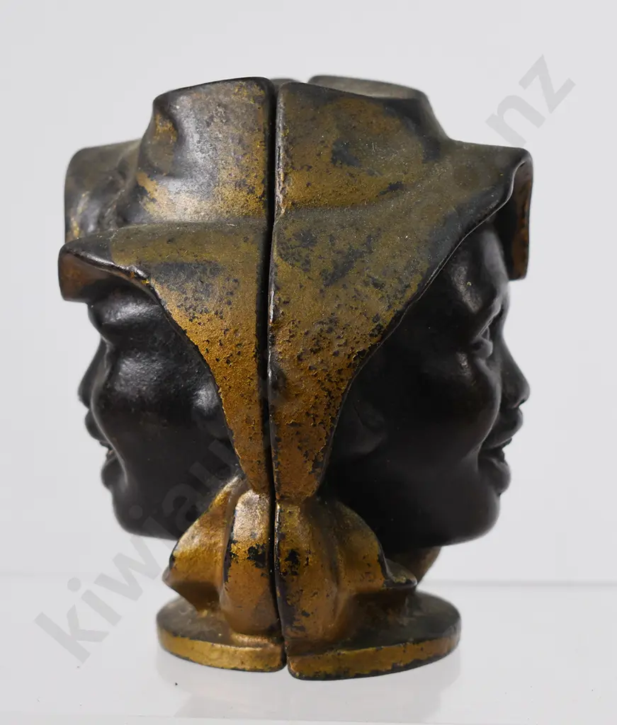 JONNY GRIFFIN CAST IRON 2 FACE STILL MONEY BANK Image 1++