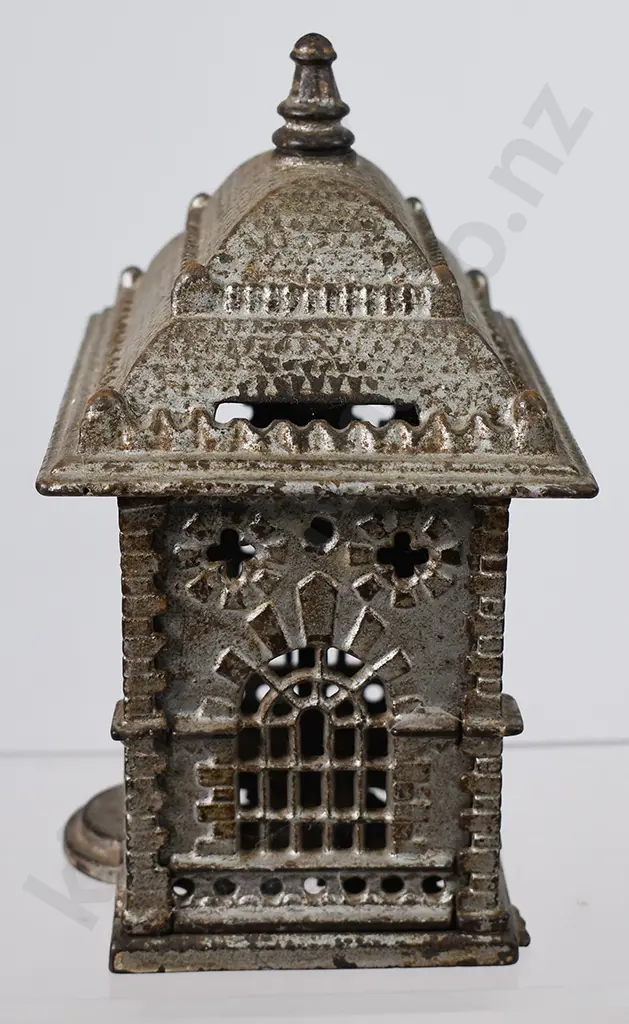 CAST IRON BUILDING MONEY BANK Image 1++