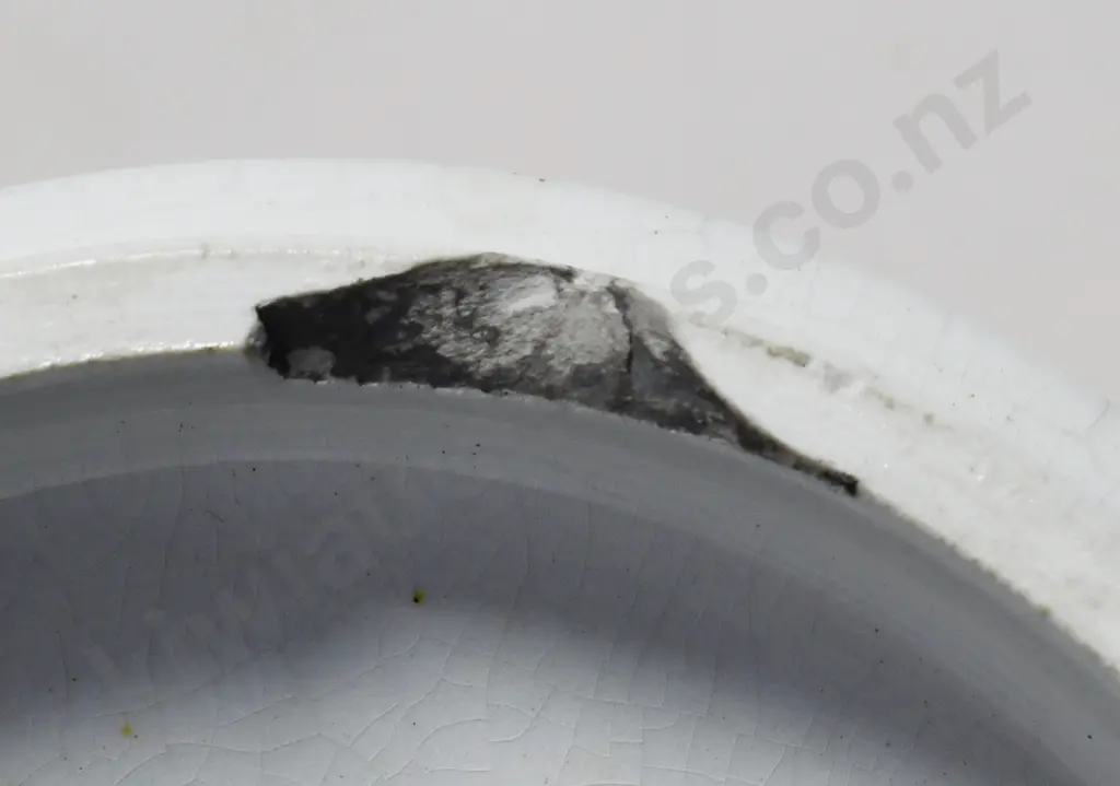 PRATTWARE POT LIDS, PREPARING FOR THE RIDE, RED BULL INN Image 1++