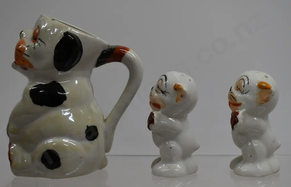 BONZO THE DOG MILK JUG, 2 PEPPER SHAKERS Image 1++