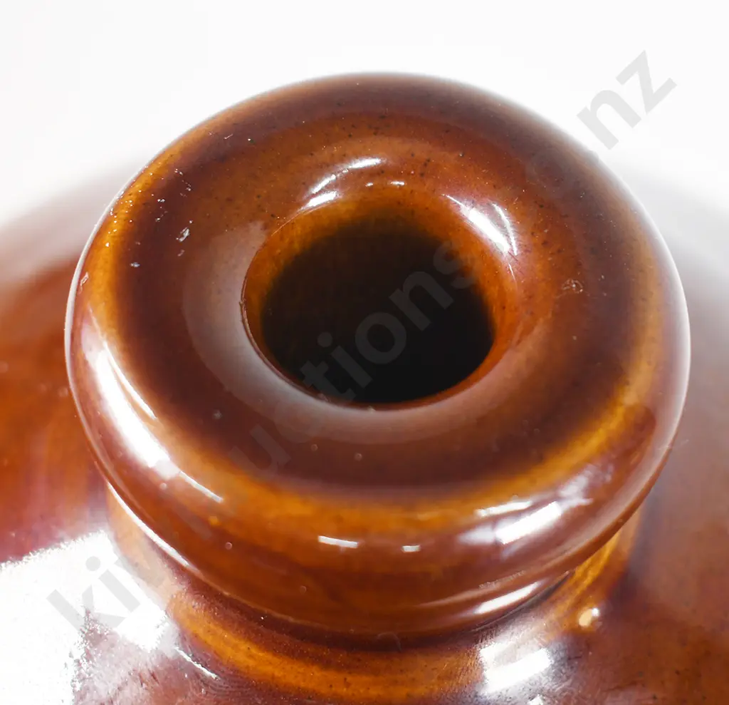 KEMP GORE STONE JAR Image 1++