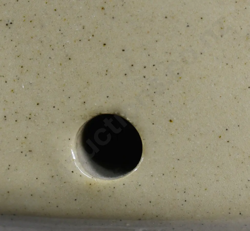 KEMP GORE STONE JAR Image 1++