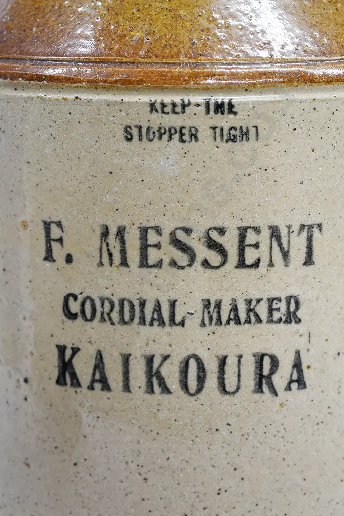 MESSENT KAIKOURA, LUKE ADAMS STONE JAR Image 1++