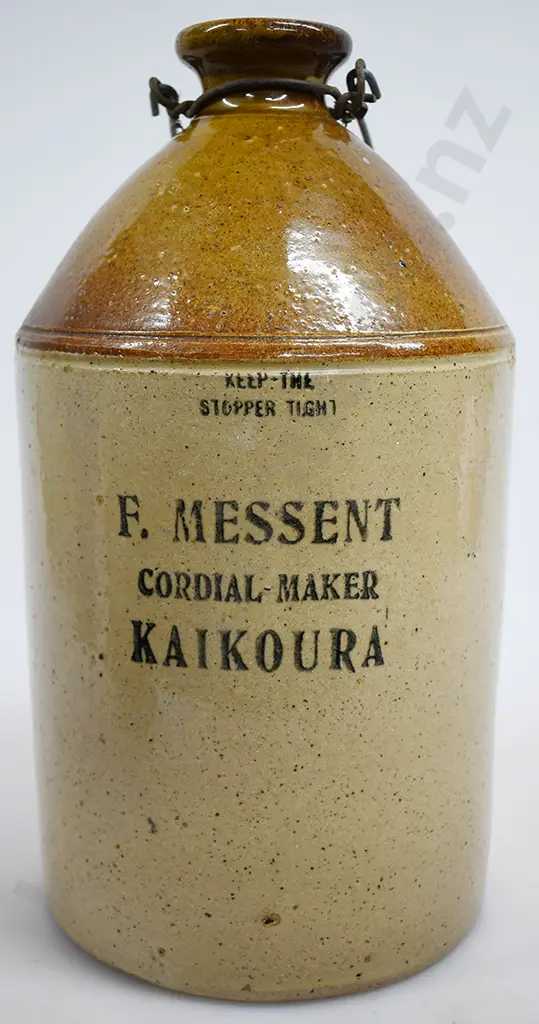 MESSENT KAIKOURA, LUKE ADAMS STONE JAR Image 1++