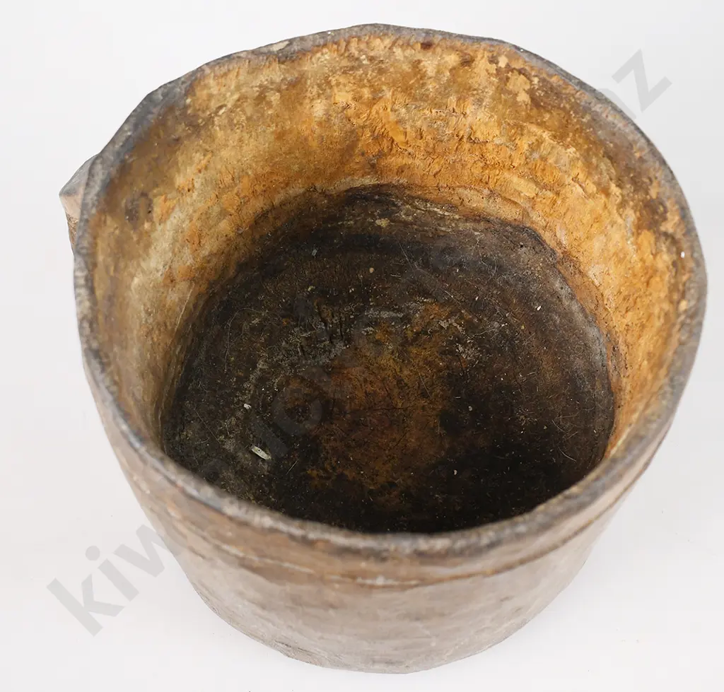 HAND CARVED WOODEN VESSEL/CUP Image 1++