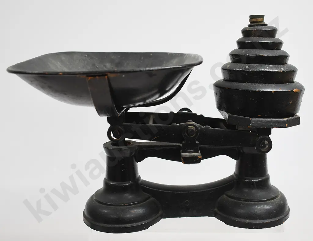 CAST IRON BALANCE SCALES & WEIGHTS Image 1++