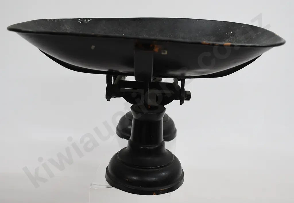 CAST IRON BALANCE SCALES & WEIGHTS Image 1++