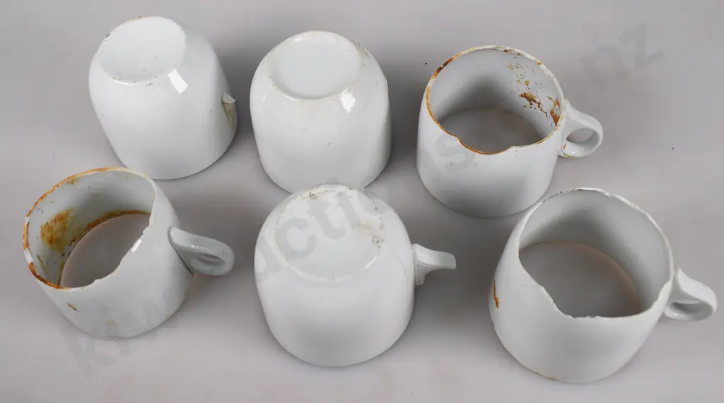 KAITOKE RAILWAY REFRESHMENT ROOMS CUPS Image 1++