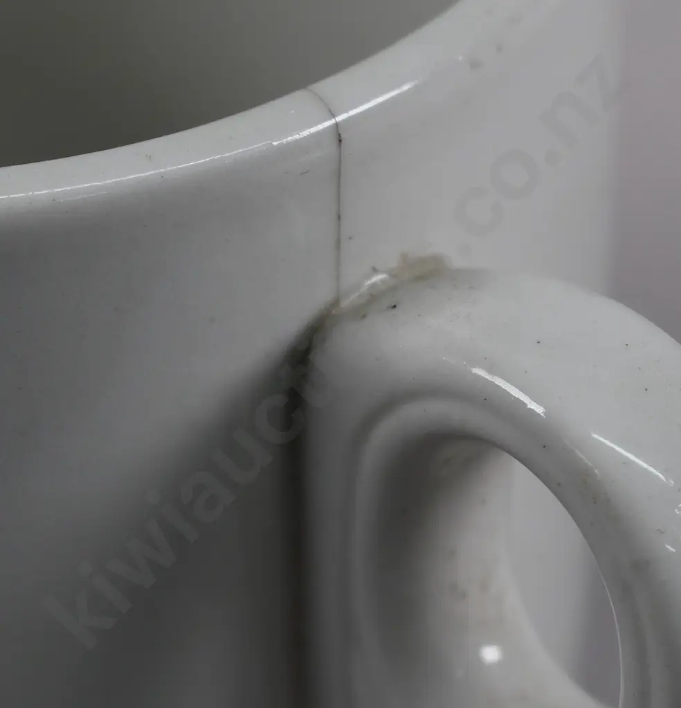 NZR RAILWAY REFRESHMENT ROOMS CUPS & DRINKING GLASS Image 1++