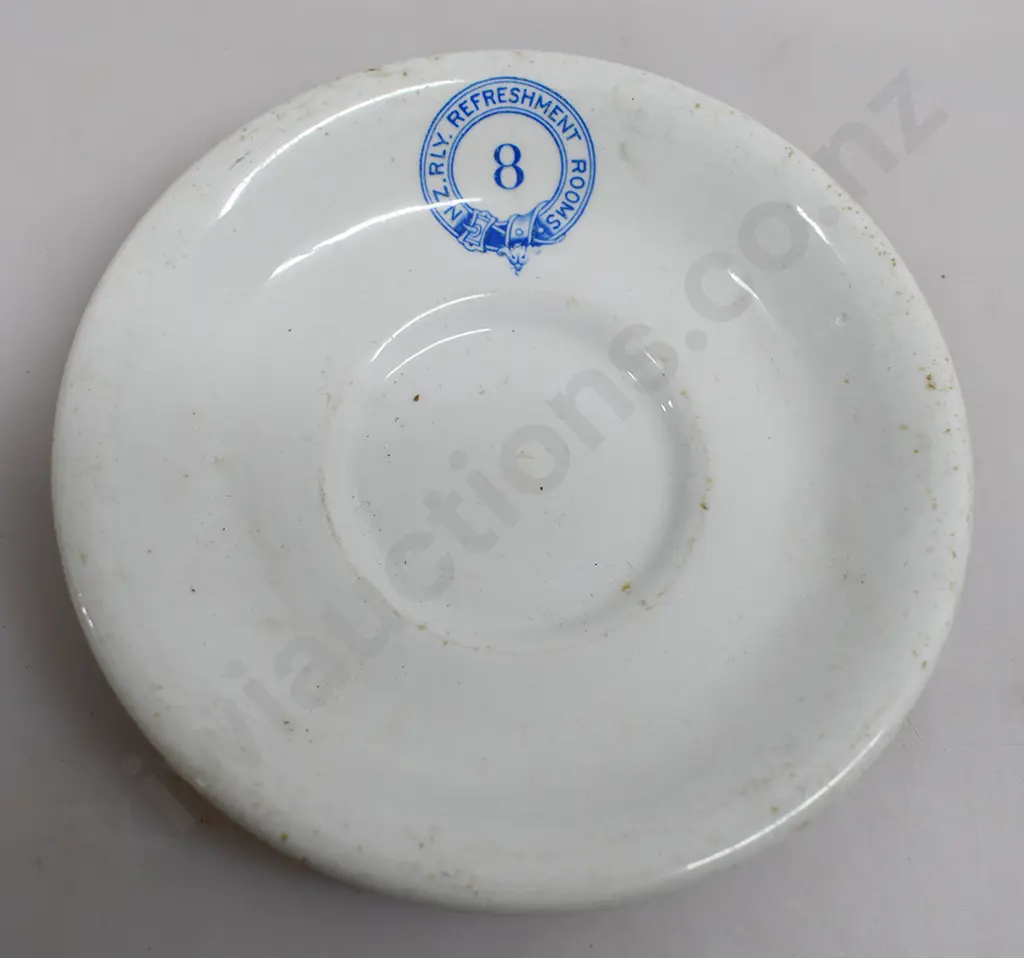 NZ RAILWAY REFRESHMENT ROOMS NUMBER 8, 10 SAUCERS Image 1++