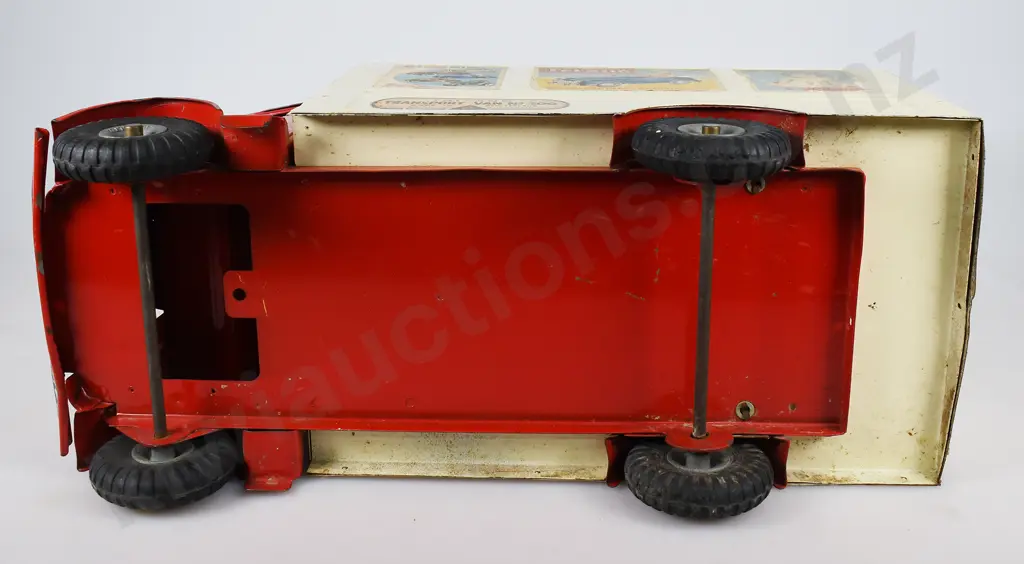 TRI-ANG TRANSPORT VAN No. 200 Image 1++