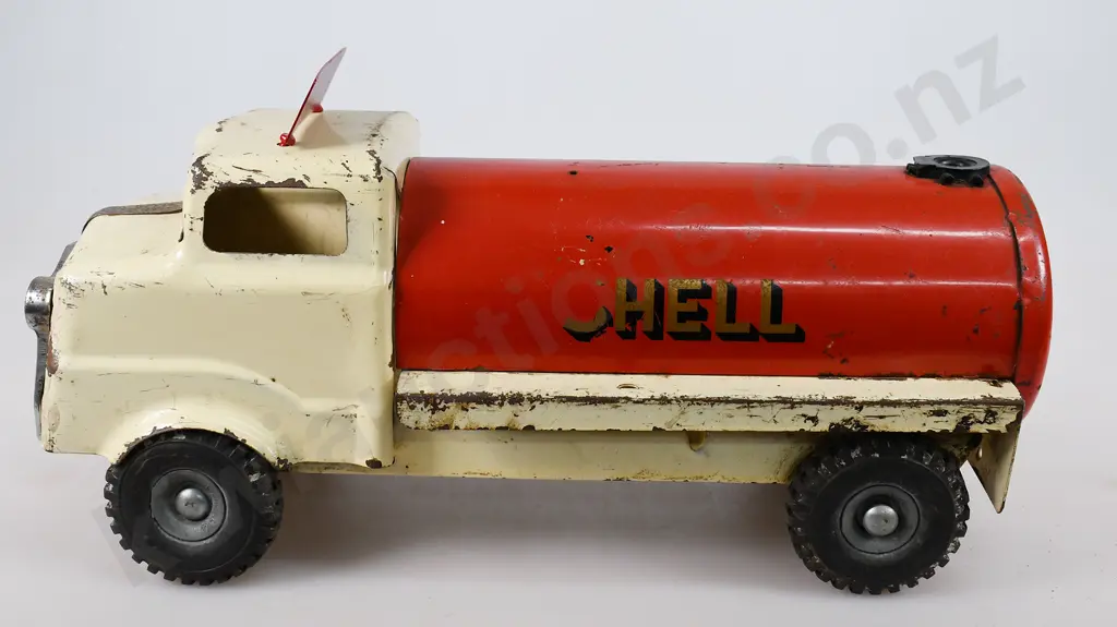 TRI-ANG JUNIOR SERIES SHELL TANKER Image 1++