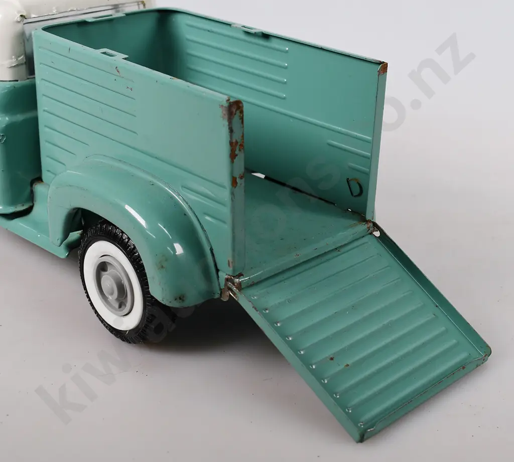 BUDDY L HORSE FLOAT Image 1++