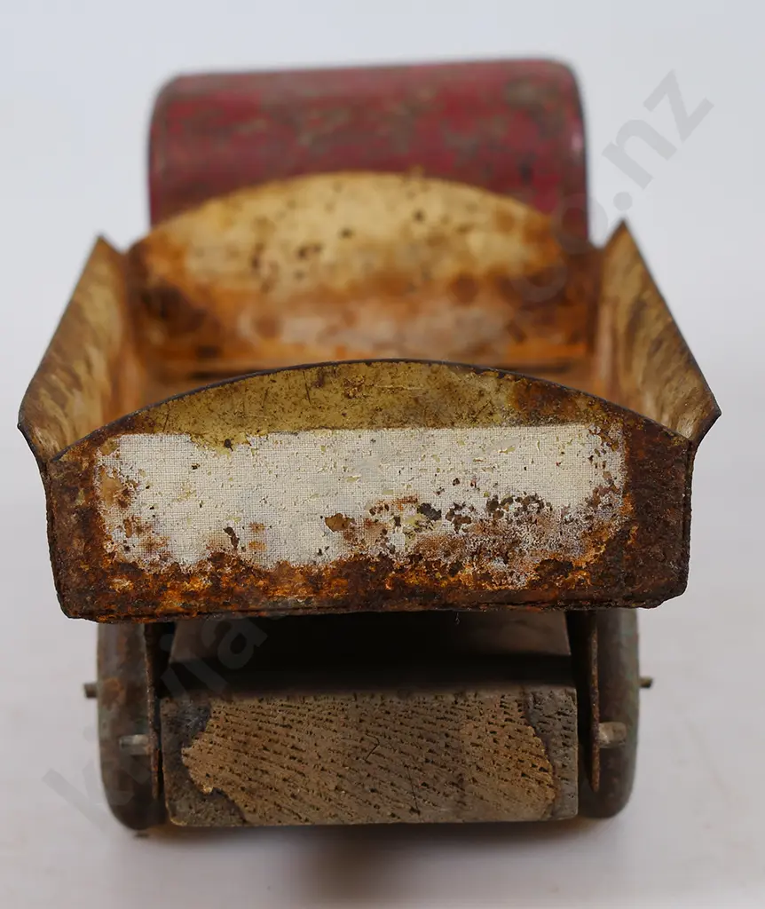 ABINGDONS NEW ZEALAND TIP TRUCK Image 1++