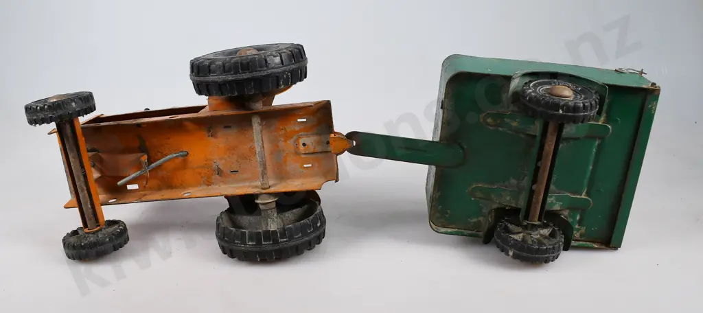 LINCOLN SUPER HERCULES TRACTOR & TRAILER Image 1++