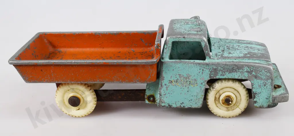 FUN HO TIP TRUCK 162c Image 1++