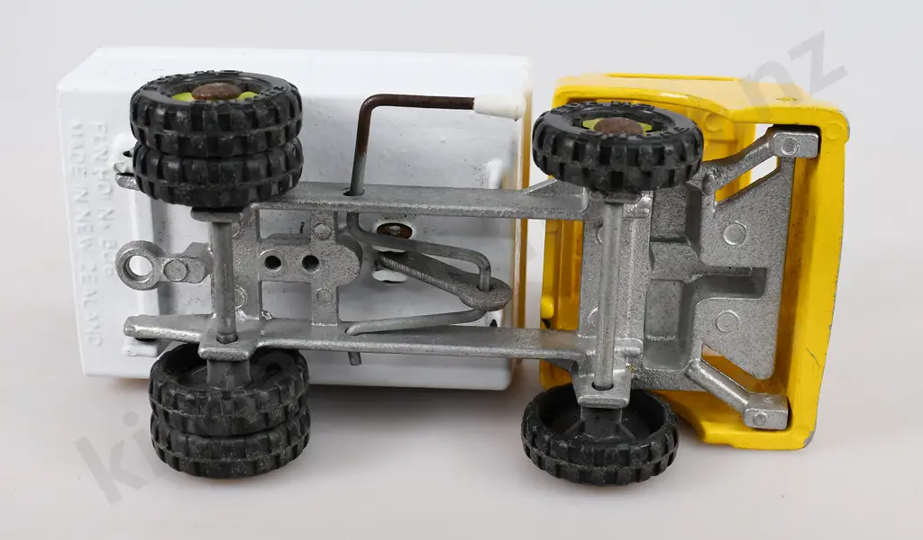 FUN HO TIP TRUCK 806 Image 1++