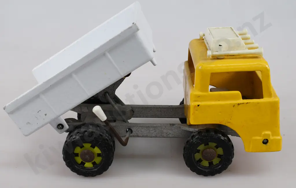 FUN HO TIP TRUCK 806 Image 1++