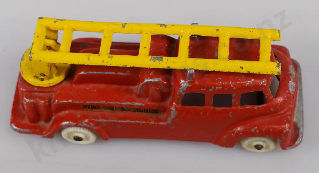 FUN HO FIRE ENGINE SWIVEL LADDER 518 Image 1++