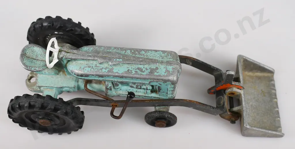 FUN HO FARMALL FRONT END LOADER 531 Image 1++