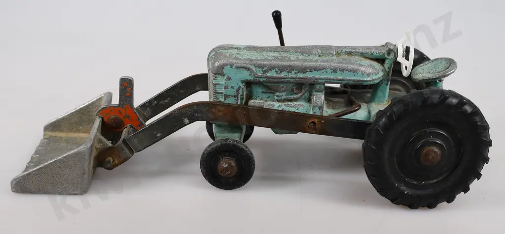 FUN HO FARMALL FRONT END LOADER 531 Image 1++