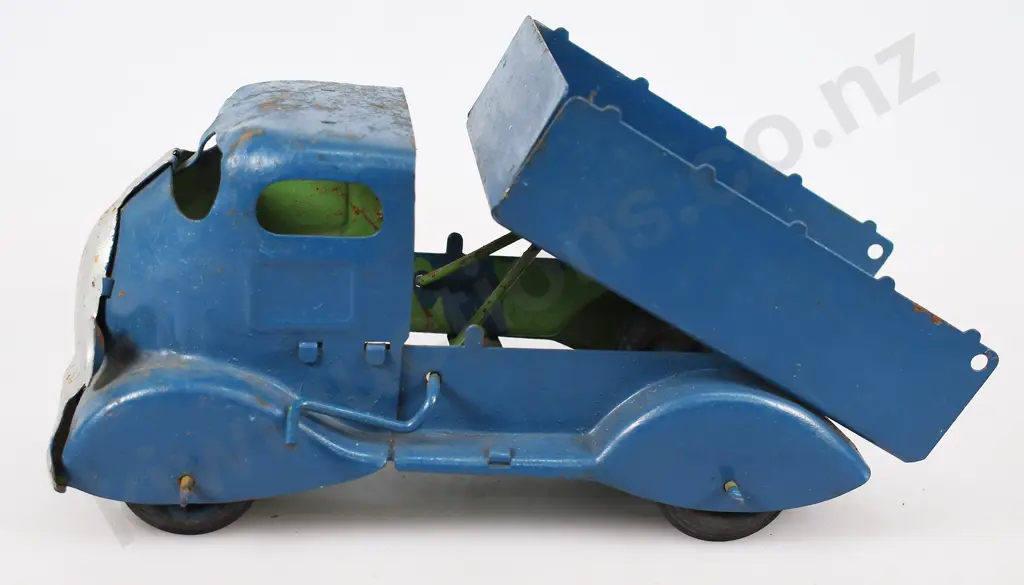 TRI-ANG W SERIES SWB TIP TRUCK Image 1++