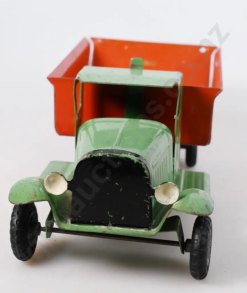 TRI-ANG 0 SERIES TIP TRUCK Image 1++