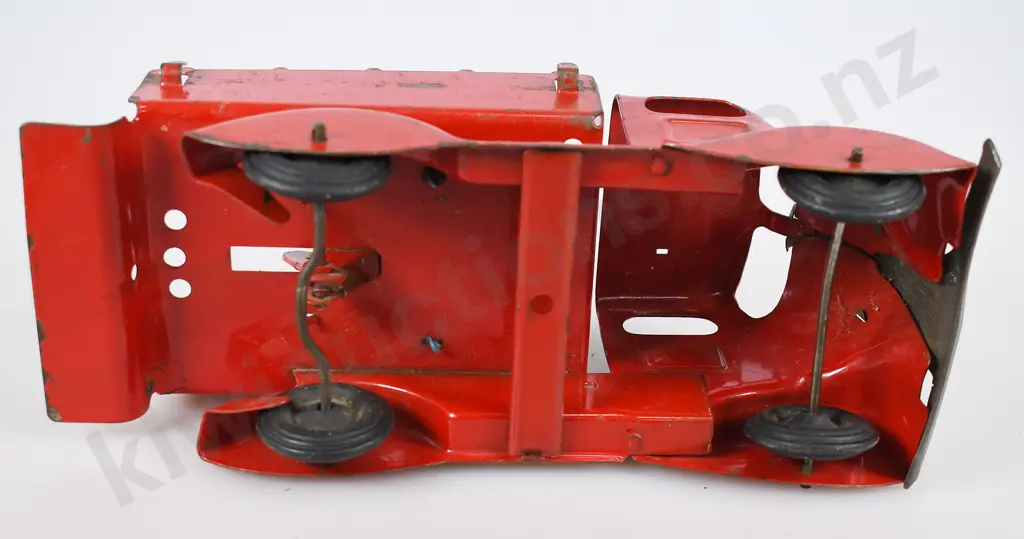 TRI-ANG W SERIES FIRE TRUCK 7686/W555 Image 1++