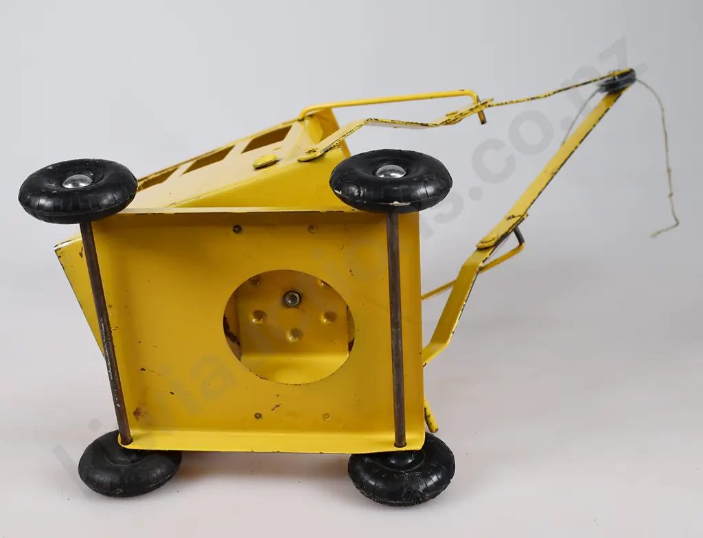 TRI-ANG No 1 CRANE Image 1++