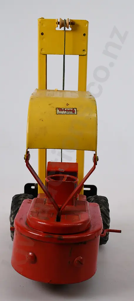 TRI-ANG FORKLIFT NUMBER 40799 Image 1++