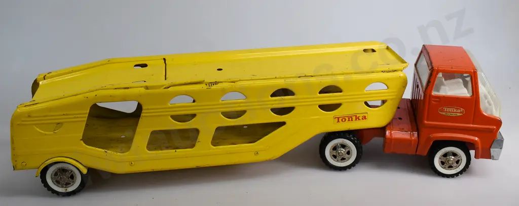 TONKA PRESSED STEEL CAR CARRIER Image 1++