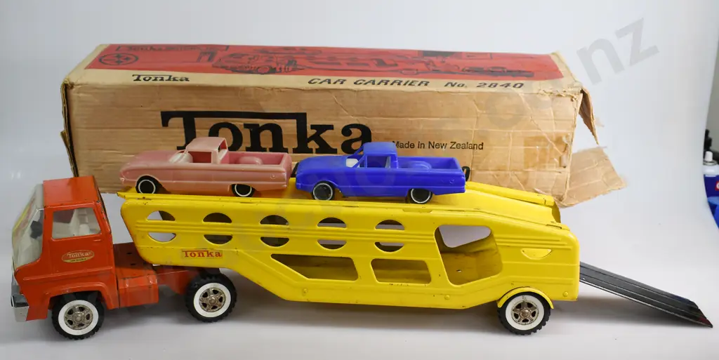 TONKA PRESSED STEEL CAR CARRIER Image 1++