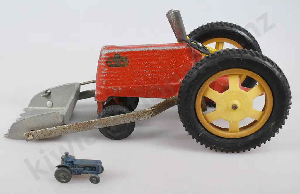 FUN HO TRACTOR LOADER, MIDGET TRACTOR Image 1++