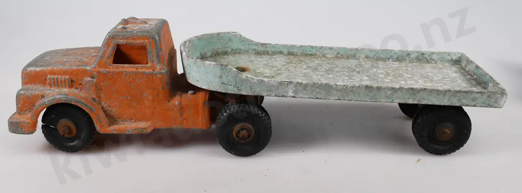 FUN HO LARGE ARTICULATED TRUCK, PART EARTH SCAPER Image 1++