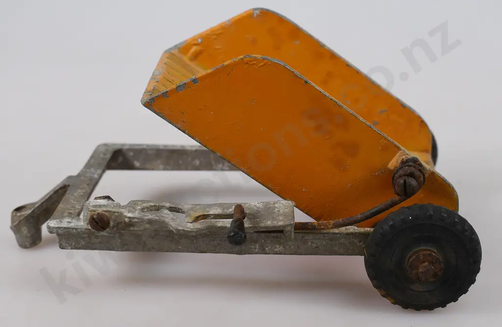 FUN HO LARGE ARTICULATED TRUCK, PART EARTH SCAPER Image 1++