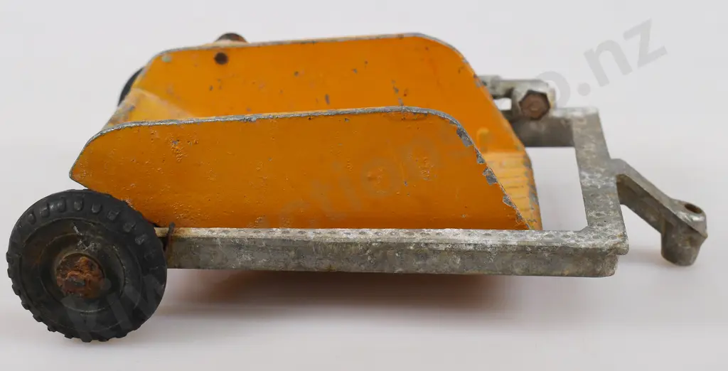 FUN HO LARGE ARTICULATED TRUCK, PART EARTH SCAPER Image 1++