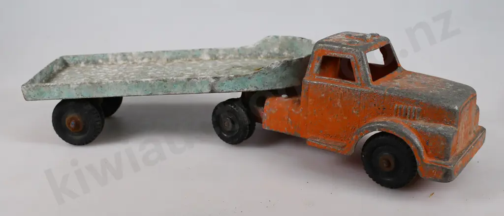 FUN HO LARGE ARTICULATED TRUCK, PART EARTH SCAPER Image 1++
