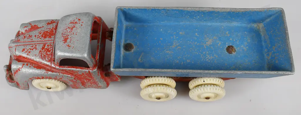 FUN HO LARGE TIP TRUCK Image 1++