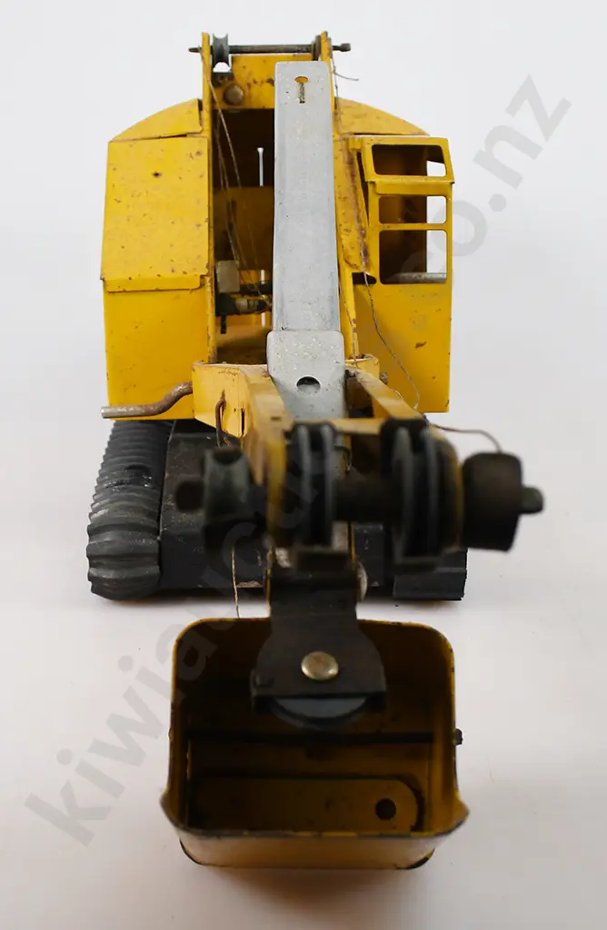 TRI-ANG EXCAVATOR MODEL 300 Image 1++